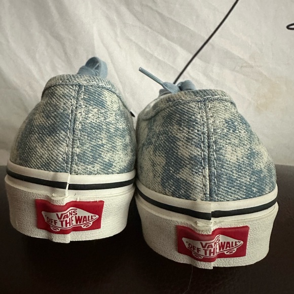 Vans sneakers size US 6 - Picture 1 of 3
